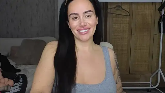 Snapshot of LibbyLoveHeartx chatting on November 23, 7:40 am LibbyLoveHeartx online show from November 23, 7:40 am