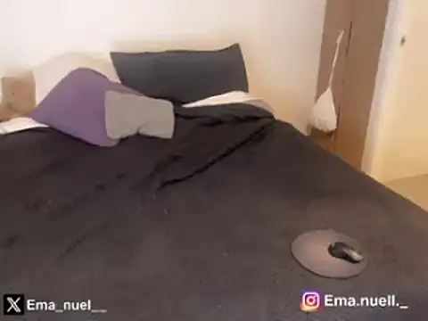 Emanuell   online show from April 10, 1:01 am