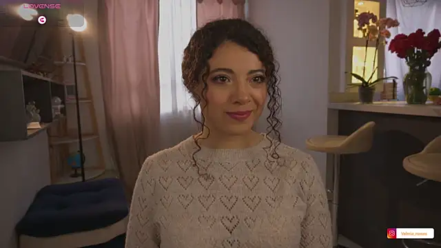 valeria rosses online show from May 22, 9:02 pm
