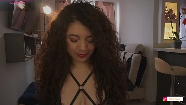 valeria rosses online show from May 13, 6:48 pm