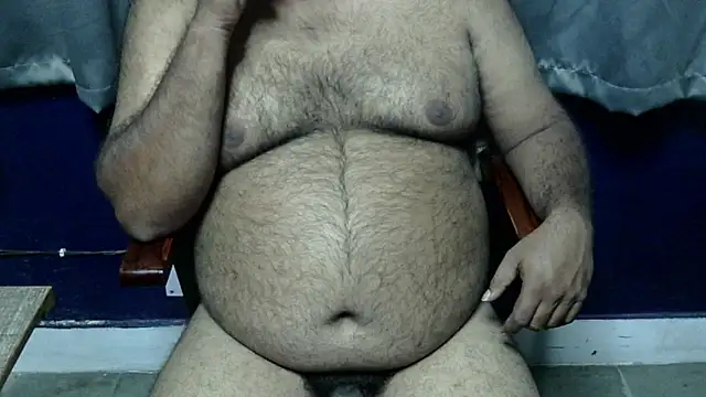 Snapshot of hairysubcub_70 chatting on October 30, 3:42 pm hairysubcub 70 online show from October 30, 3:42 pm