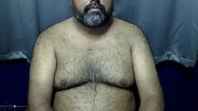 Snapshot of hairysubcub_70 chatting on June 7, 7:35 am hairysubcub 70 online show from June 7, 7:35 am