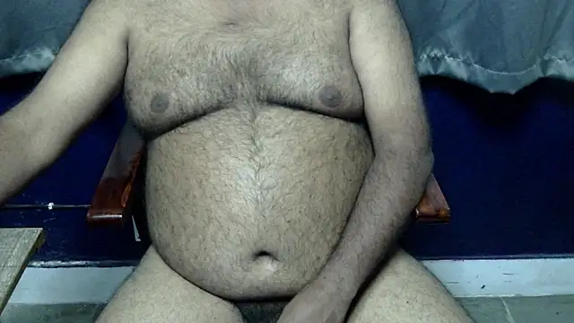 Snapshot of hairysubcub_70 chatting on November 9, 5:50 pm hairysubcub 70 online show from November 9, 5:50 pm