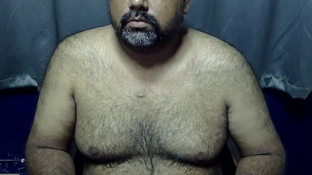 Snapshot of hairysubcub_70 chatting on May 10, 4:20 pm hairysubcub 70 online show from May 10, 4:20 pm