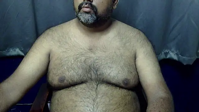 Snapshot of hairysubcub_70 chatting on May 17, 6:13 am hairysubcub 70 online show from May 17, 6:13 am