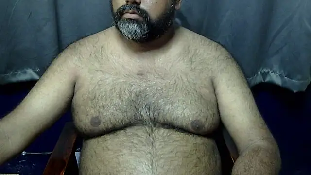 Snapshot of hairysubcub_70 chatting on June 12, 7:17 am hairysubcub 70 online show from June 12, 7:17 am