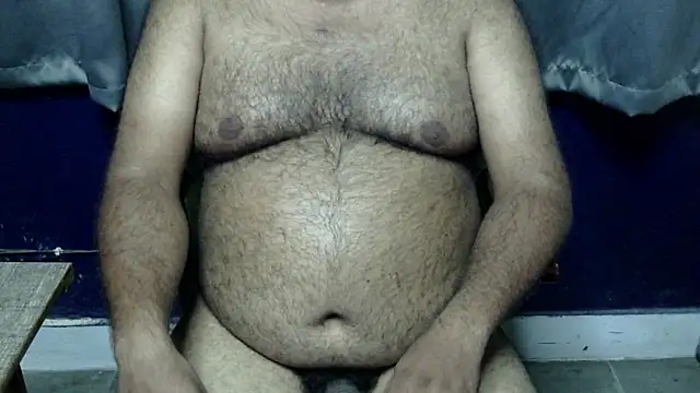 Snapshot of hairysubcub_70 chatting on June 20, 6:35 pm hairysubcub 70 online show from June 20, 6:35 pm