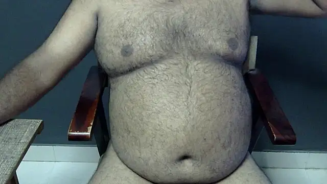 Snapshot of hairysubcub_70 chatting on September 28, 7:26 am hairysubcub 70 online show from September 28, 7:26 am