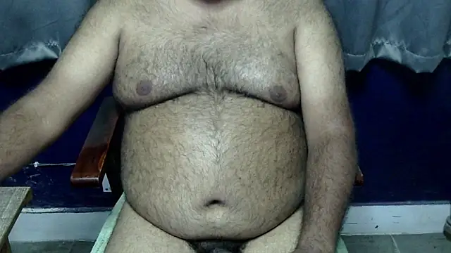 Snapshot of hairysubcub_70 chatting on April 21, 6:25 pm hairysubcub 70 online show from April 21, 6:25 pm