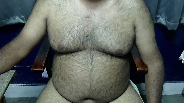 Snapshot of hairysubcub_70 chatting on April 25, 1:41 pm hairysubcub 70 online show from April 25, 1:41 pm