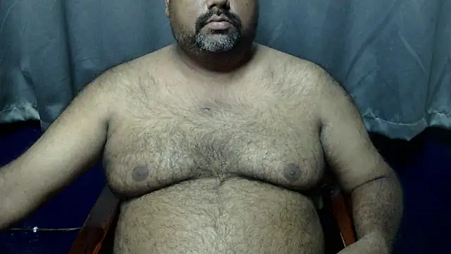 Snapshot of hairysubcub_70 chatting on November 3, 7:13 am hairysubcub 70 online show from November 3, 7:13 am