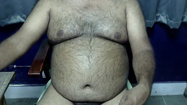 Snapshot of hairysubcub_70 chatting on April 23, 12:29 pm hairysubcub 70 online show from April 23, 12:29 pm