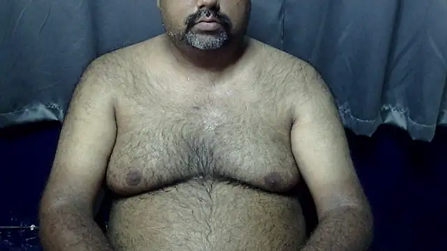 Snapshot of hairysubcub_70 chatting on April 30, 7:26 am hairysubcub 70 online show from April 30, 7:26 am