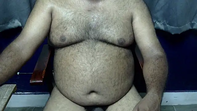 Snapshot of hairysubcub_70 chatting on October 22, 8:36 am hairysubcub 70 online show from October 22, 8:36 am