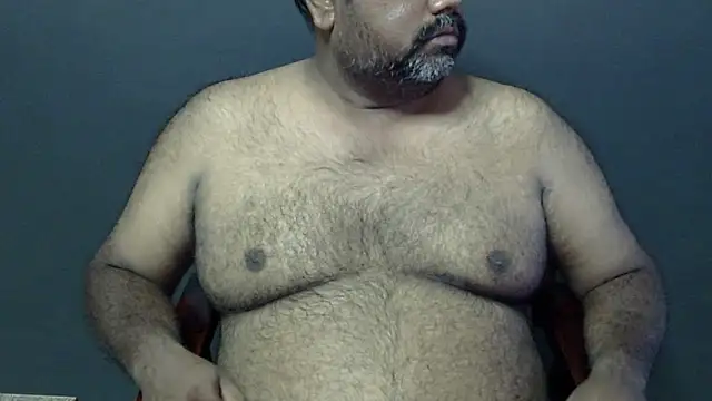 Snapshot of hairysubcub_70 chatting on September 25, 7:25 am hairysubcub 70 online show from September 25, 7:25 am