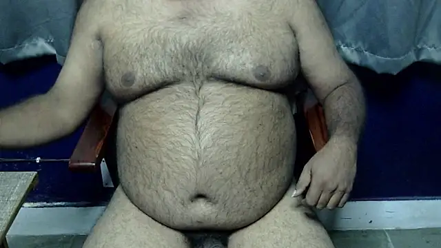 Snapshot of hairysubcub_70 chatting on November 17, 4:55 pm hairysubcub 70 online show from November 17, 4:55 pm