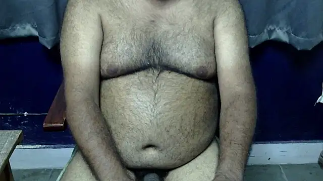 Snapshot of hairysubcub_70 chatting on May 16, 6:34 am hairysubcub 70 online show from May 16, 6:34 am