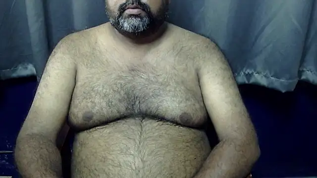 Snapshot of hairysubcub_70 chatting on July 8, 6:36 am hairysubcub 70 online show from July 8, 6:36 am