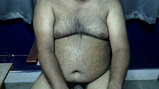 Snapshot of hairysubcub_70 chatting on May 24, 7:19 am hairysubcub 70 online show from May 24, 7:19 am