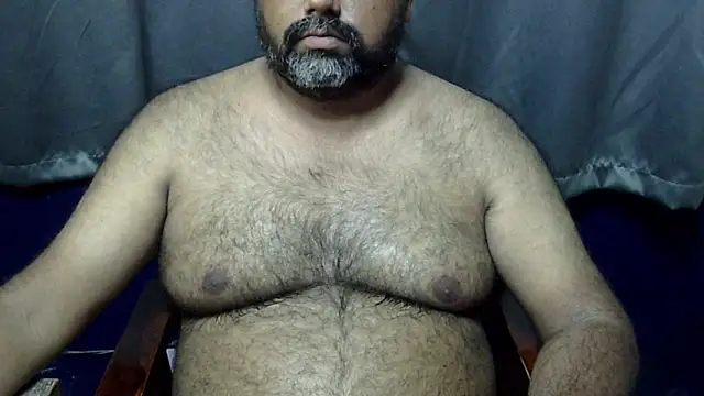 Snapshot of hairysubcub_70 chatting on May 27, 7:16 am hairysubcub 70 online show from May 27, 7:16 am