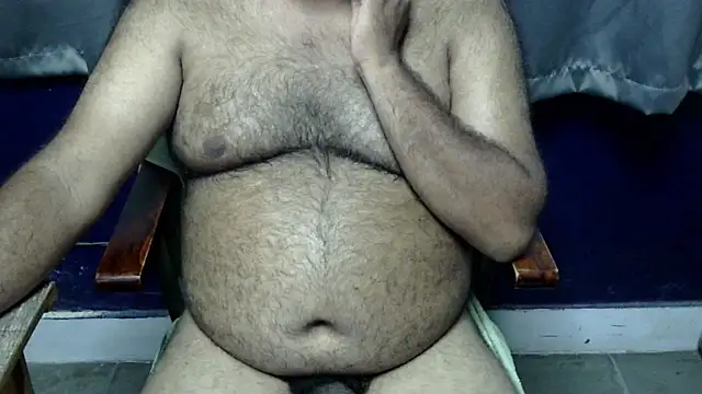 Snapshot of hairysubcub_70 chatting on June 16, 8:25 am hairysubcub 70 online show from June 16, 8:25 am