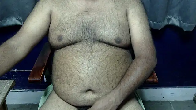 Snapshot of hairysubcub_70 chatting on May 14, 3:58 am hairysubcub 70 online show from May 14, 3:58 am