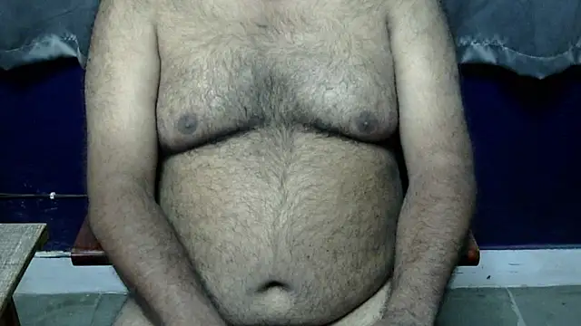 Snapshot of hairysubcub_70 chatting on November 30, 6:58 am hairysubcub 70 online show from November 30, 6:58 am