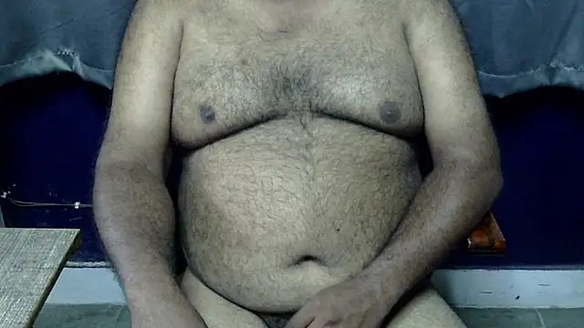 Snapshot of hairysubcub_70 chatting on October 2, 7:23 am hairysubcub 70 online show from October 2, 7:23 am