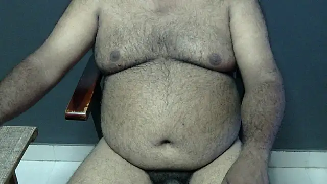 Snapshot of hairysubcub_70 chatting on September 27, 7:25 am hairysubcub 70 online show from September 27, 7:25 am