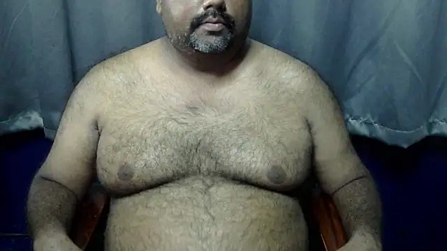 Snapshot of hairysubcub_70 chatting on November 1, 9:36 am hairysubcub 70 online show from November 1, 9:36 am