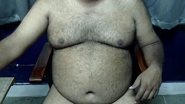 Snapshot of hairysubcub_70 chatting on October 23, 8:24 am hairysubcub 70 online show from October 23, 8:24 am