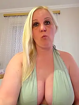 Mayci1984 online show from April 27, 10:24 am