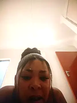 Snapshot of sexyTHANDO chatting on March 7, 3:29 am sexyTHANDO online show from March 7, 3:29 am
