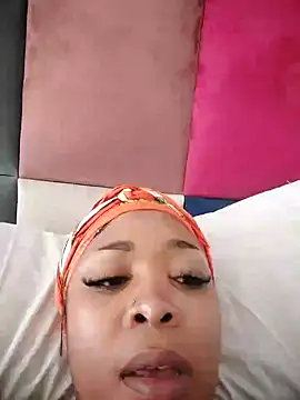 Snapshot of sexyTHANDO chatting on March 1, 10:34 am sexyTHANDO online show from March 1, 10:34 am