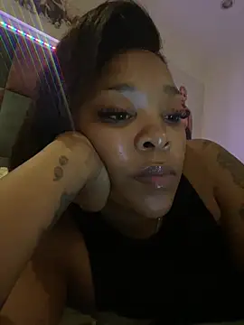 Snapshot of sexyTHANDO chatting on June 15, 9:14 pm sexyTHANDO online show from June 15, 9:14 pm