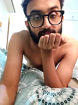 Snapshot of love4shownude chatting on October 19, 4:04 am love4shownude online show from October 19, 4:04 am