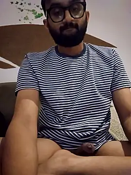 Snapshot of love4shownude chatting on January 12, 6:04 pm love4shownude online show from January 12, 6:04 pm