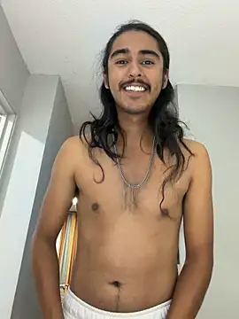 Snapshot of jrrichforever chatting on November 2, 5:45 am jrrichforever online show from November 2, 5:45 am