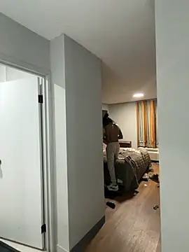 Snapshot of jrrichforever chatting on November 8, 7:34 am jrrichforever online show from November 8, 7:34 am