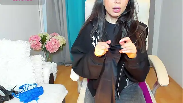 BellaAnna30 online show from January 15, 12:47 pm