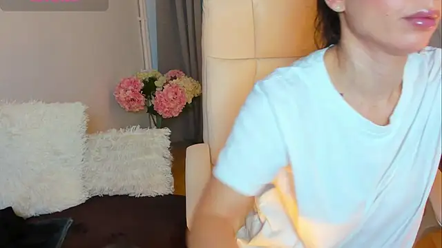 BellaAnna30 online show from February 10, 12:50 pm