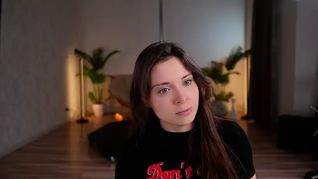 KittyCaitlin online show from March 28, 6:42 pm