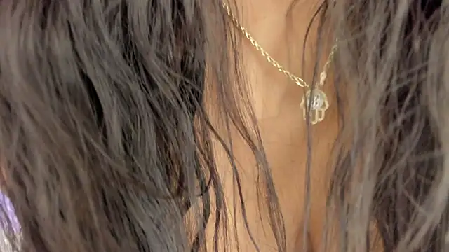 GenesisRuiz online show from October 10, 2:40 pm