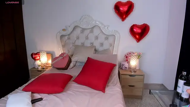 Anna Caruso online show from February 12, 10:59 pm