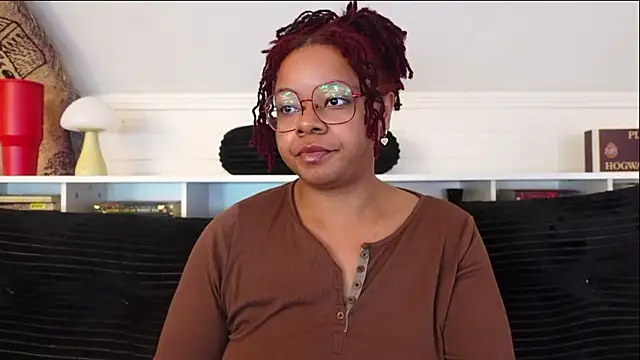 -khayaparker online show from March 24, 5:02 pm