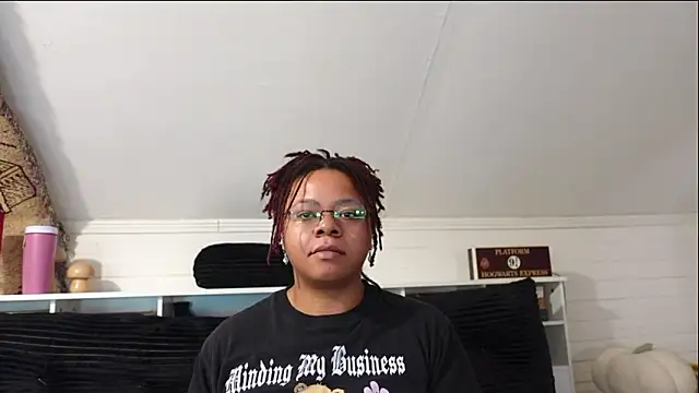 -khayaparker online show from February 16, 5:00 pm