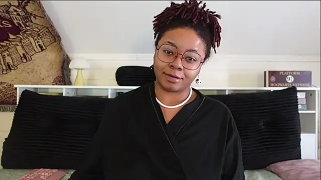 -khayaparker online show from March 1, 5:02 pm