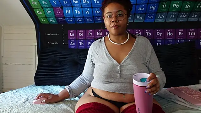 -khayaparker online show from April 16, 6:41 pm