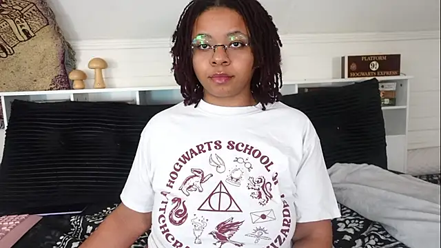 -khayaparker online show from December 22, 8:53 pm