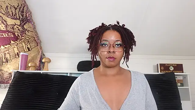 -khayaparker online show from November 9, 3:16 pm